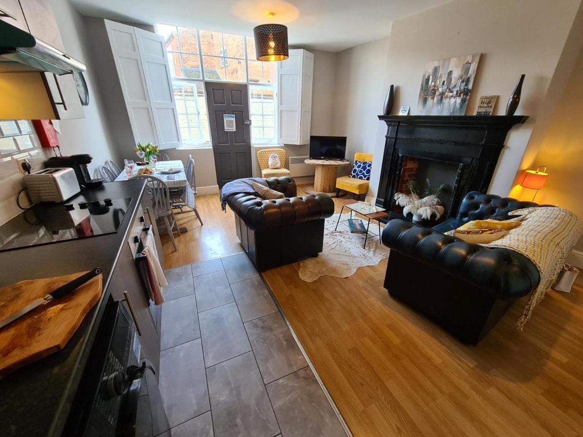 Coopers, Ground Floor Apartment With 2 Bedrooms And 2 Bathrooms Within A Georgian Listed Building Burton-upon-Trent Extérieur photo