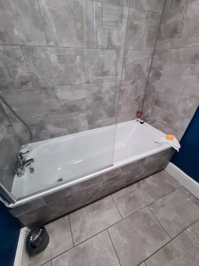 Coopers, Ground Floor Apartment With 2 Bedrooms And 2 Bathrooms Within A Georgian Listed Building Burton-upon-Trent Extérieur photo